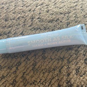 Smooth as Silk Hand and Body Scrub | Glow on 5th